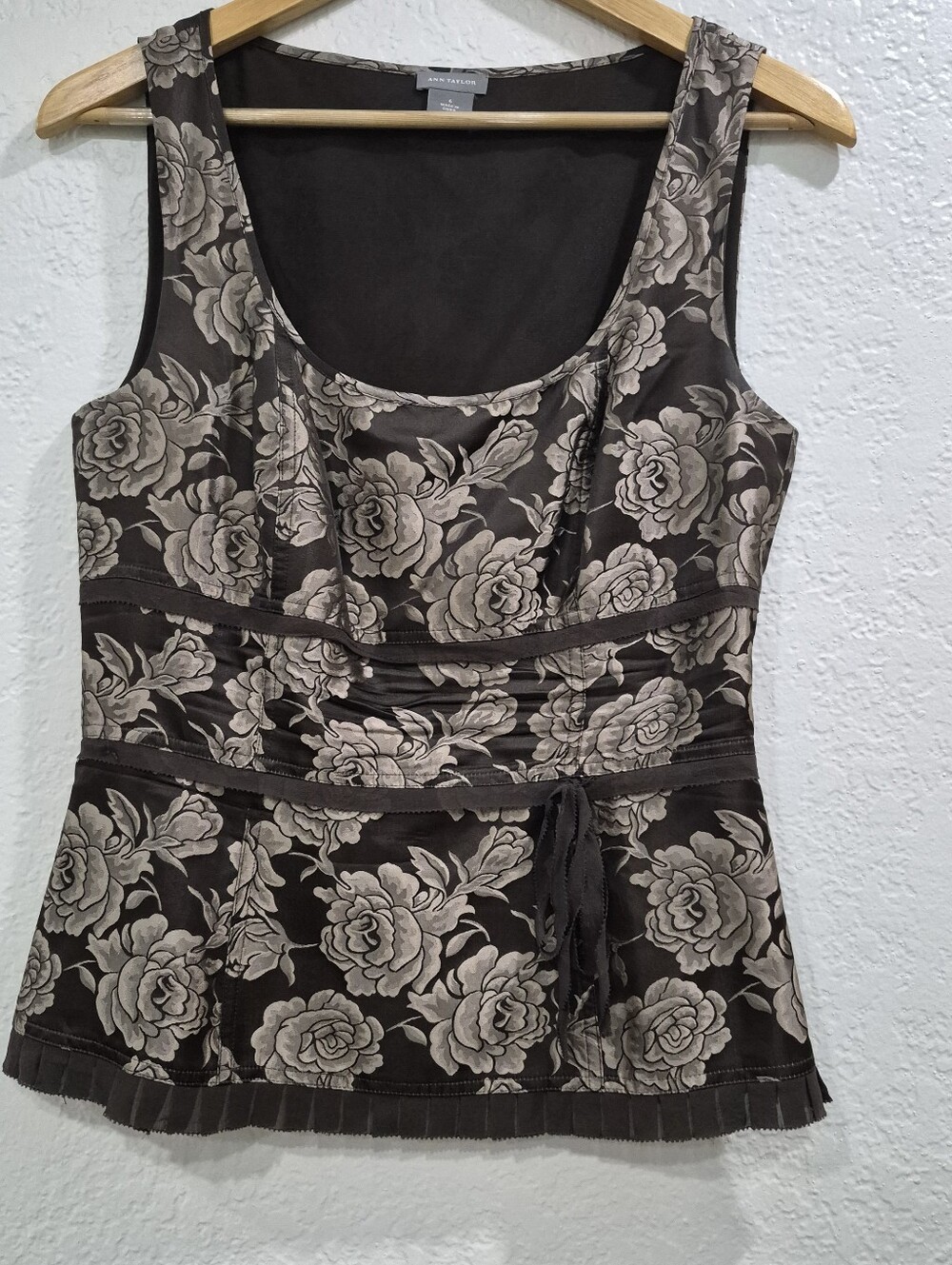 Ann Taylor Brown and Cream Floral 100% Silk  Square Neck Size 6